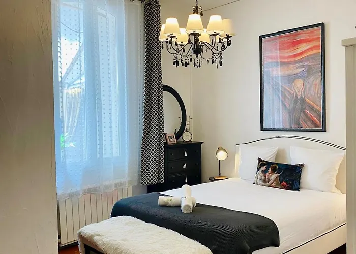Apartamento 'vieux Port' 102 M2 Standing, Clim, Garage Sète